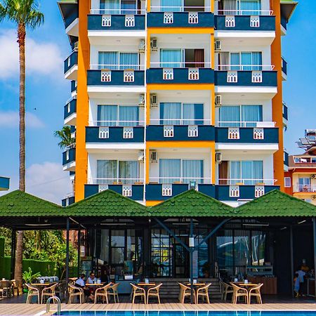 De Mare Family Hotel โคนัคคลึ ภายนอก รูปภาพ