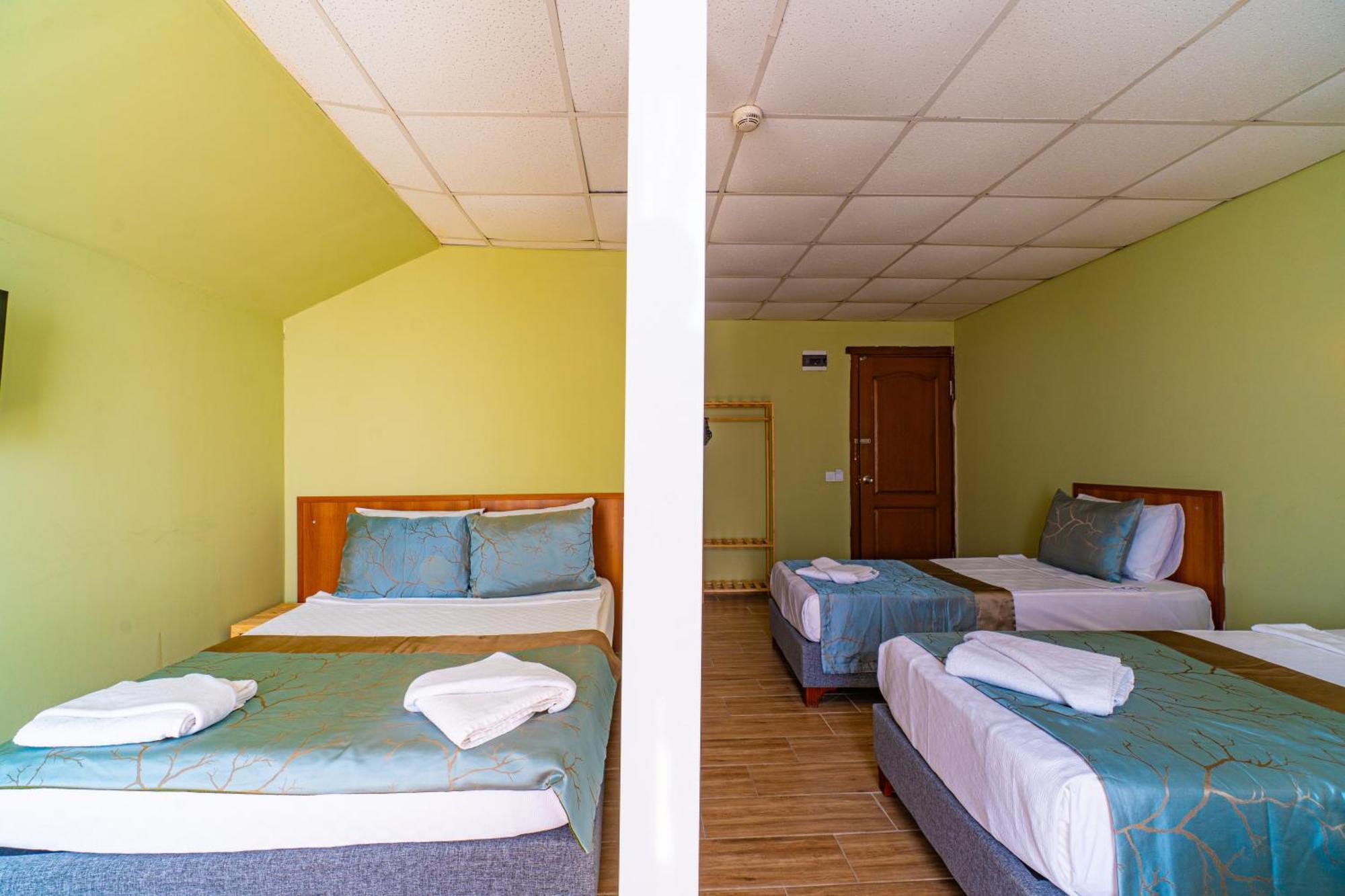 De Mare Family Hotel โคนัคคลึ ภายนอก รูปภาพ