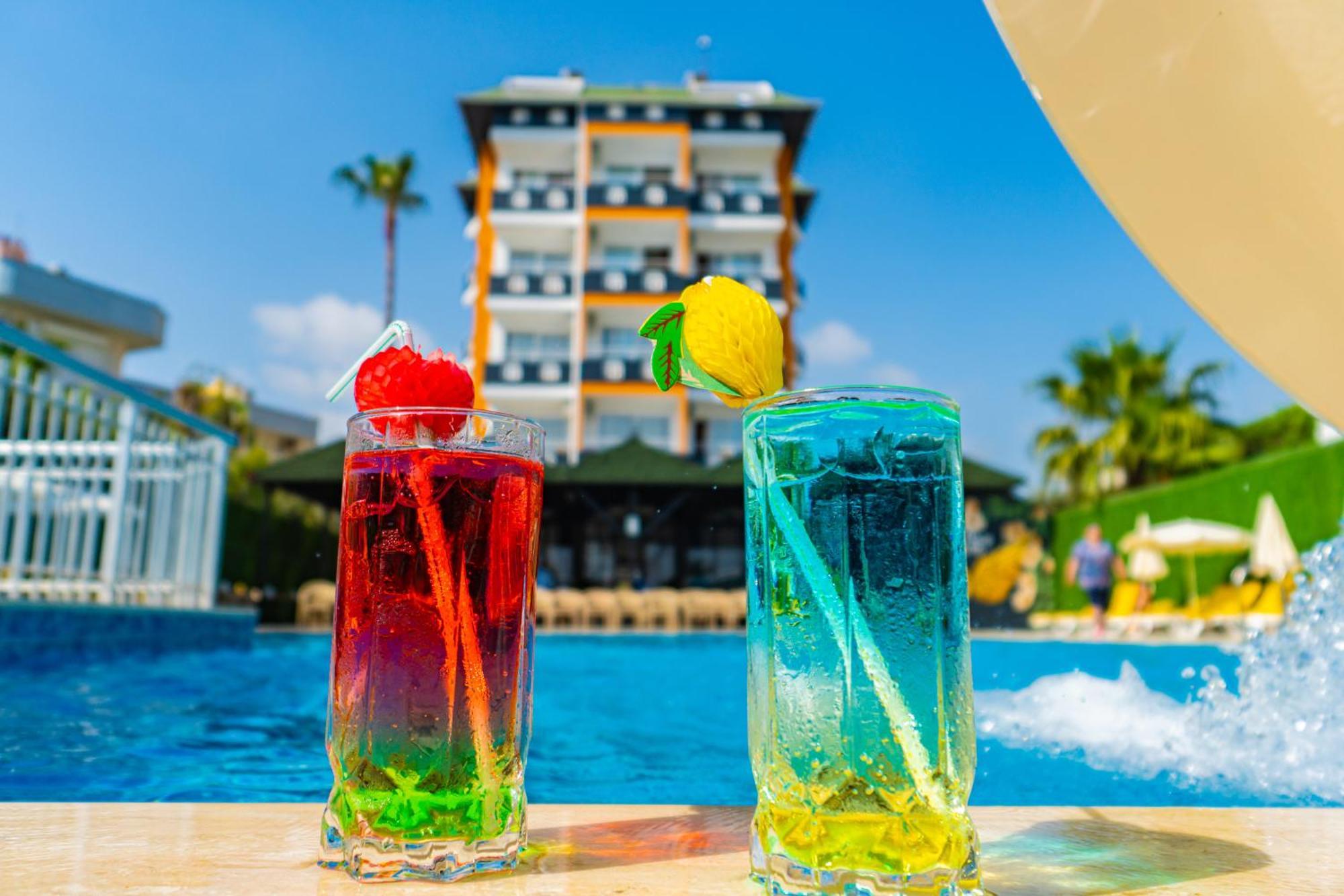 De Mare Family Hotel โคนัคคลึ ภายนอก รูปภาพ