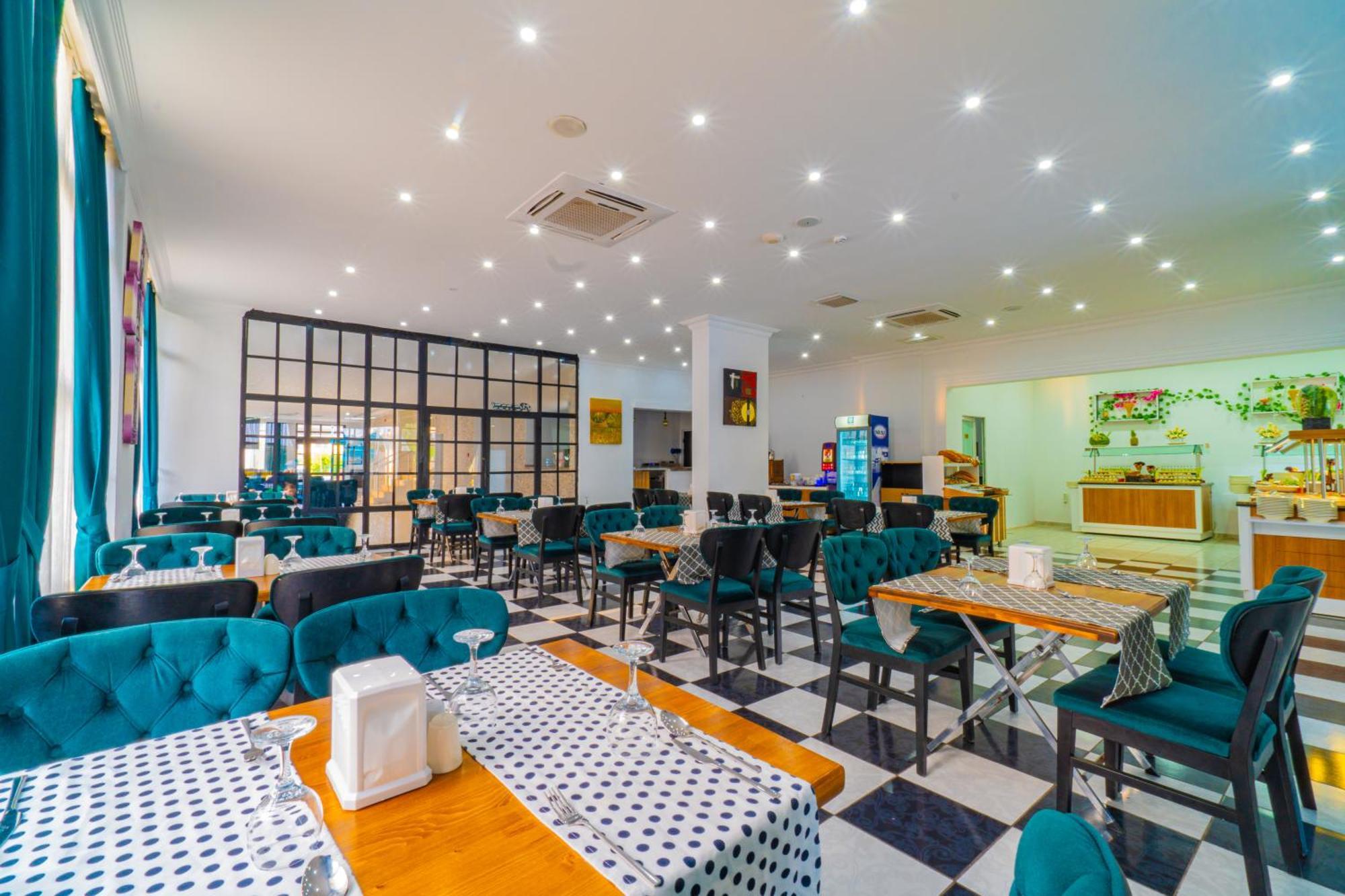 De Mare Family Hotel โคนัคคลึ ภายนอก รูปภาพ