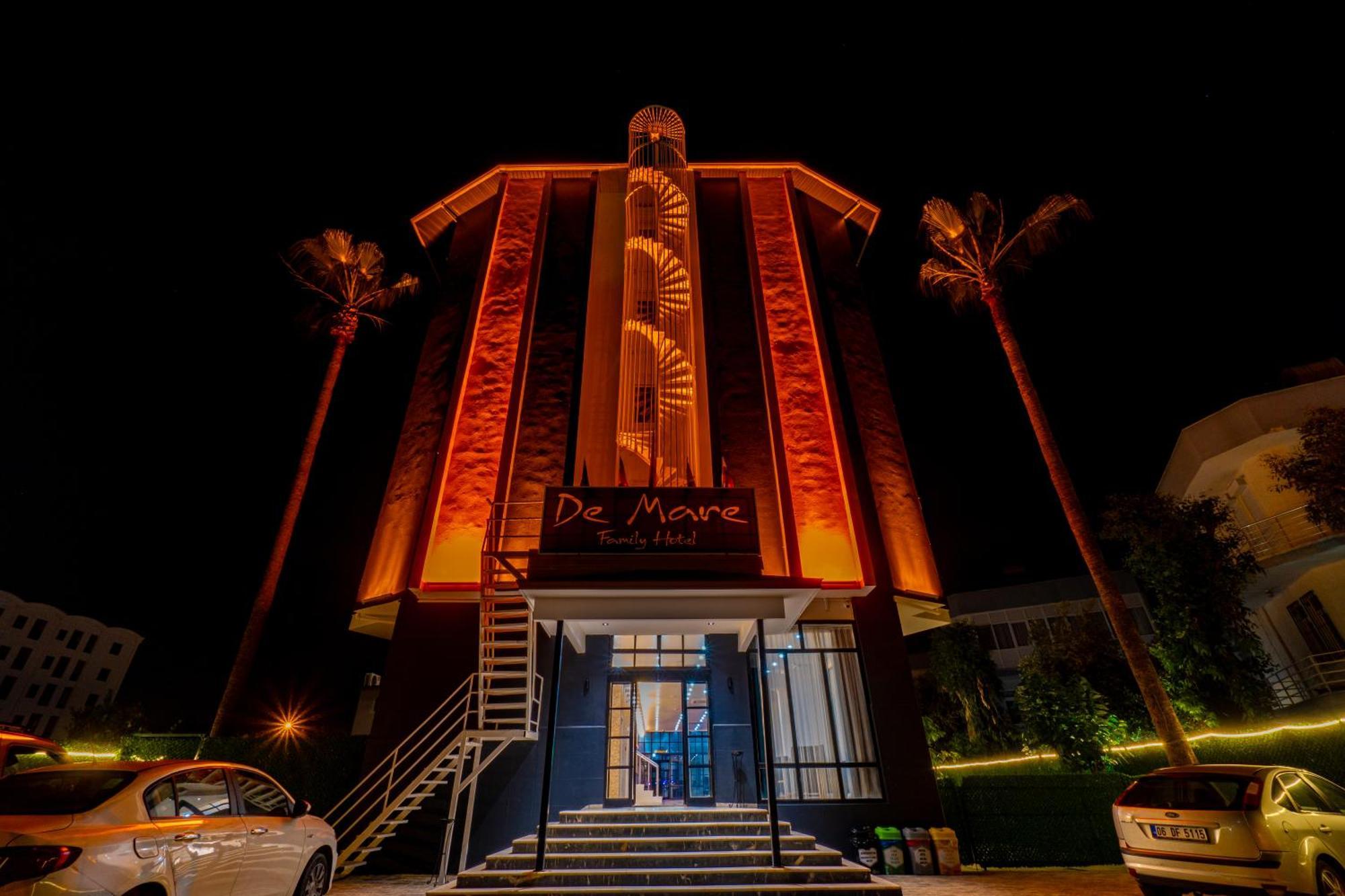 De Mare Family Hotel โคนัคคลึ ภายนอก รูปภาพ