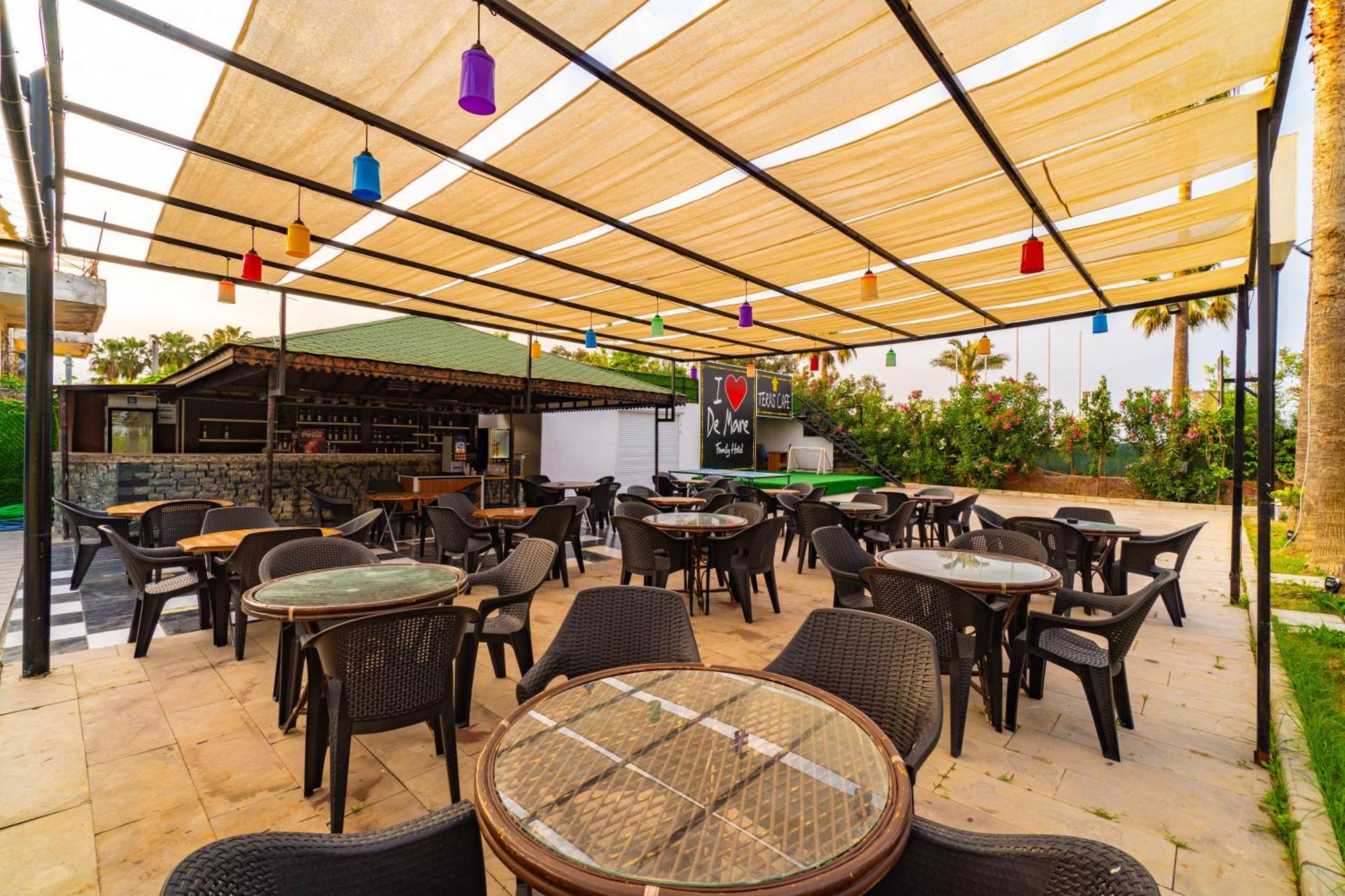 De Mare Family Hotel โคนัคคลึ ภายนอก รูปภาพ