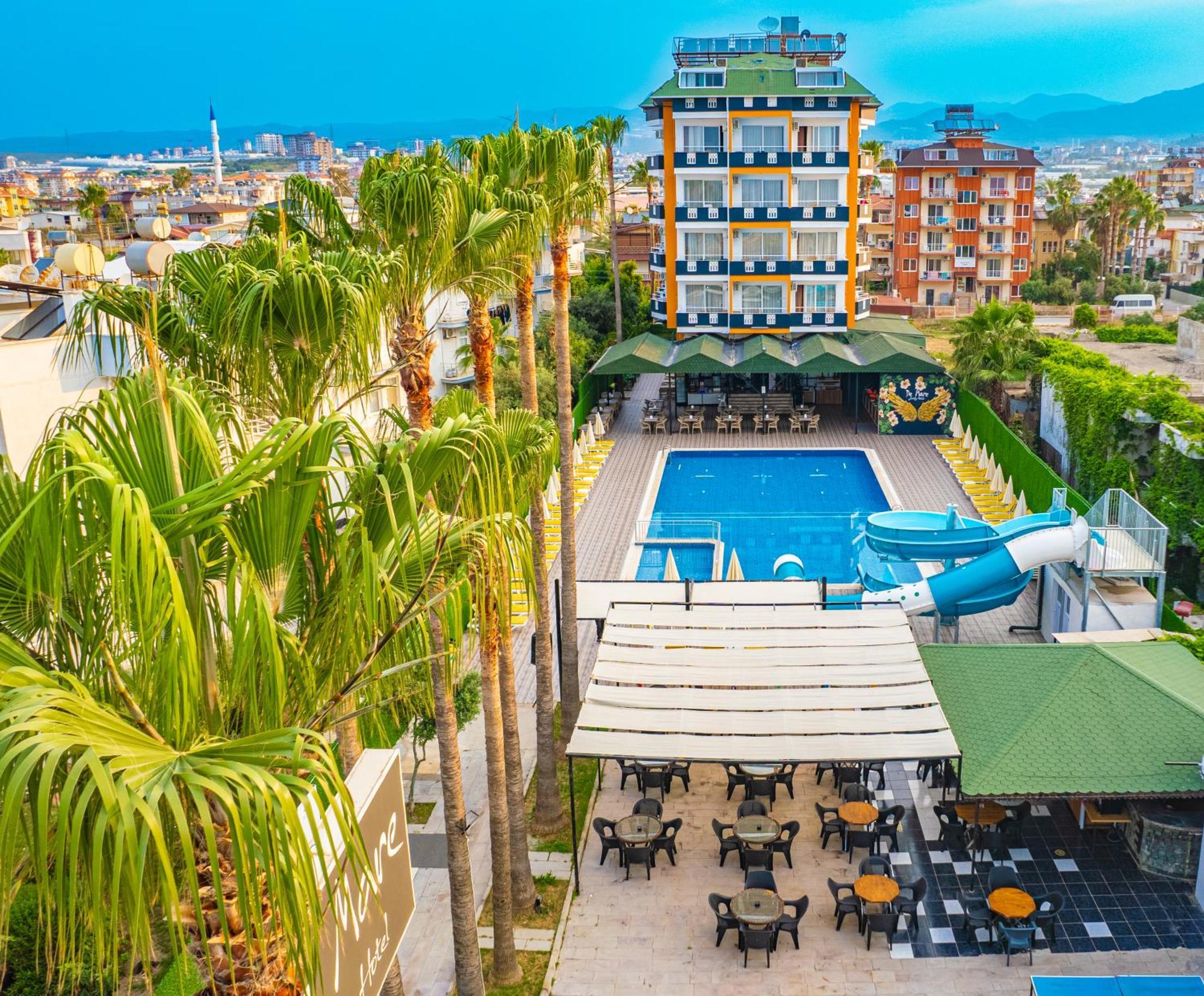 De Mare Family Hotel โคนัคคลึ ภายนอก รูปภาพ