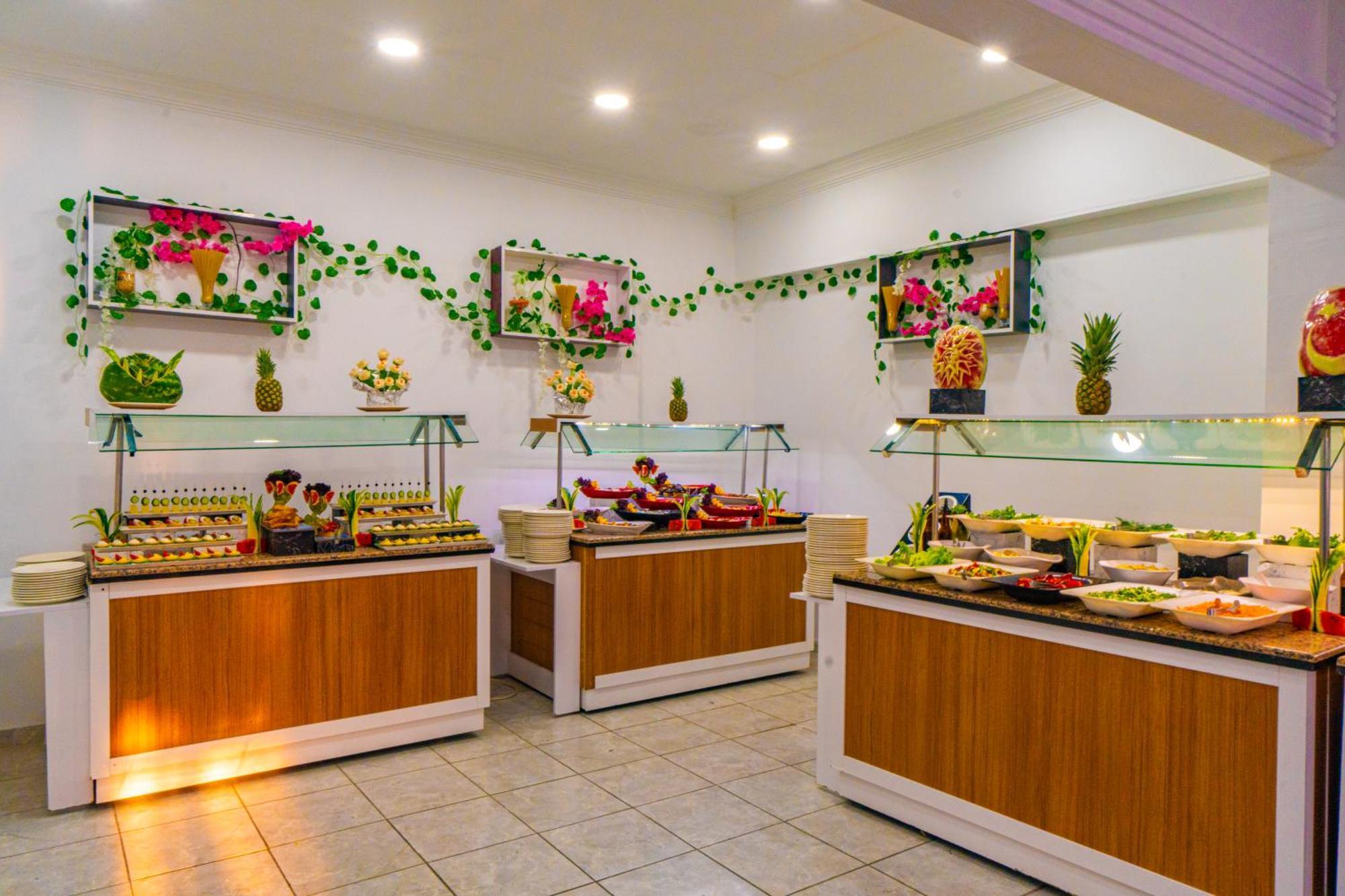 De Mare Family Hotel โคนัคคลึ ภายนอก รูปภาพ